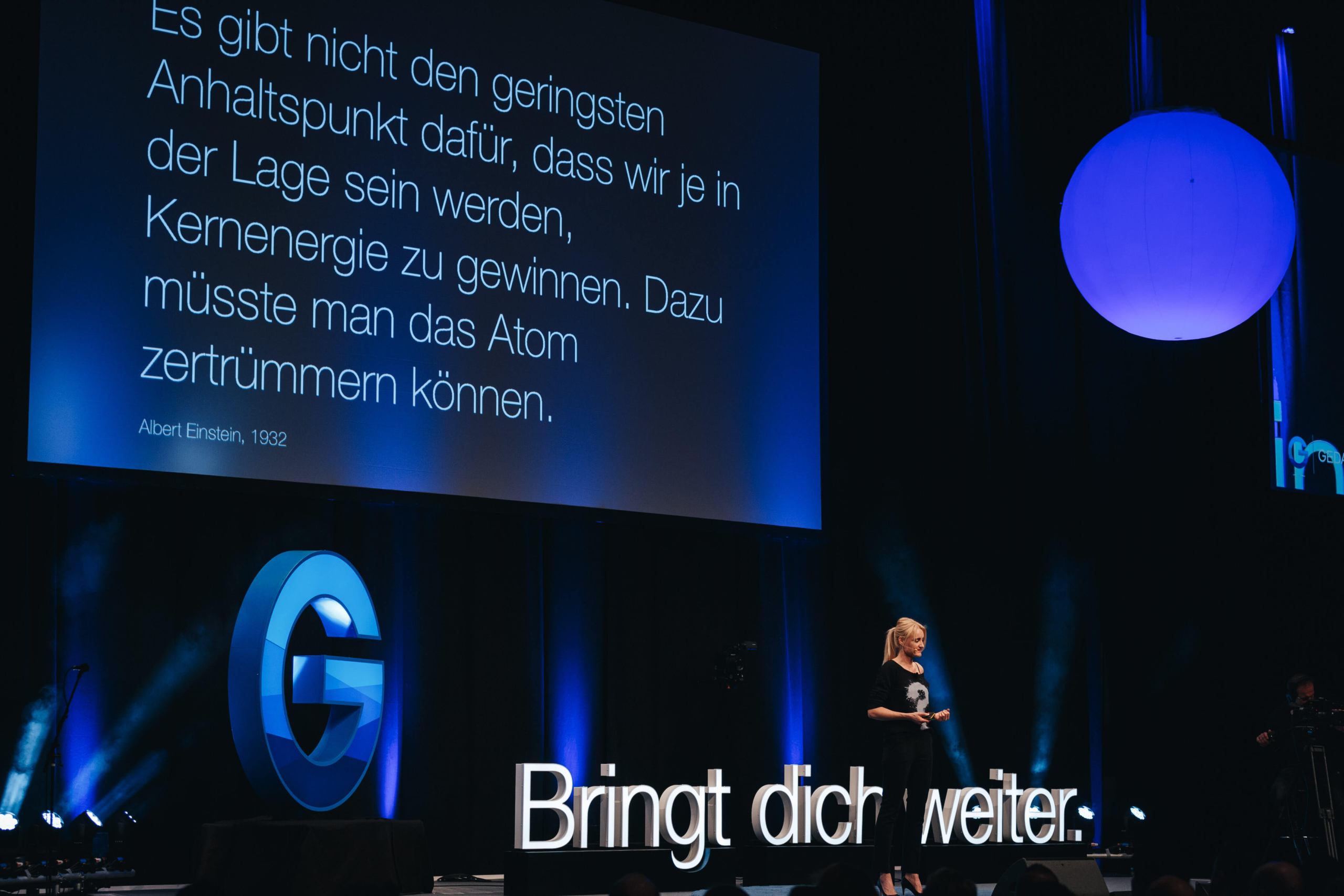 Henriette_Frädrich-Keynote-speakerin-innovation-KI-künstliche-intelligenz-future-shapersJoseph_Strauch