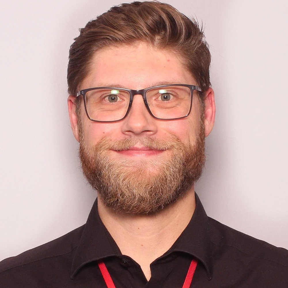 keynote-speaker-cyber-security-max-imbiehl-future-shapers keynote-speaker-cyber-security-max-imbiehl-future-shapers